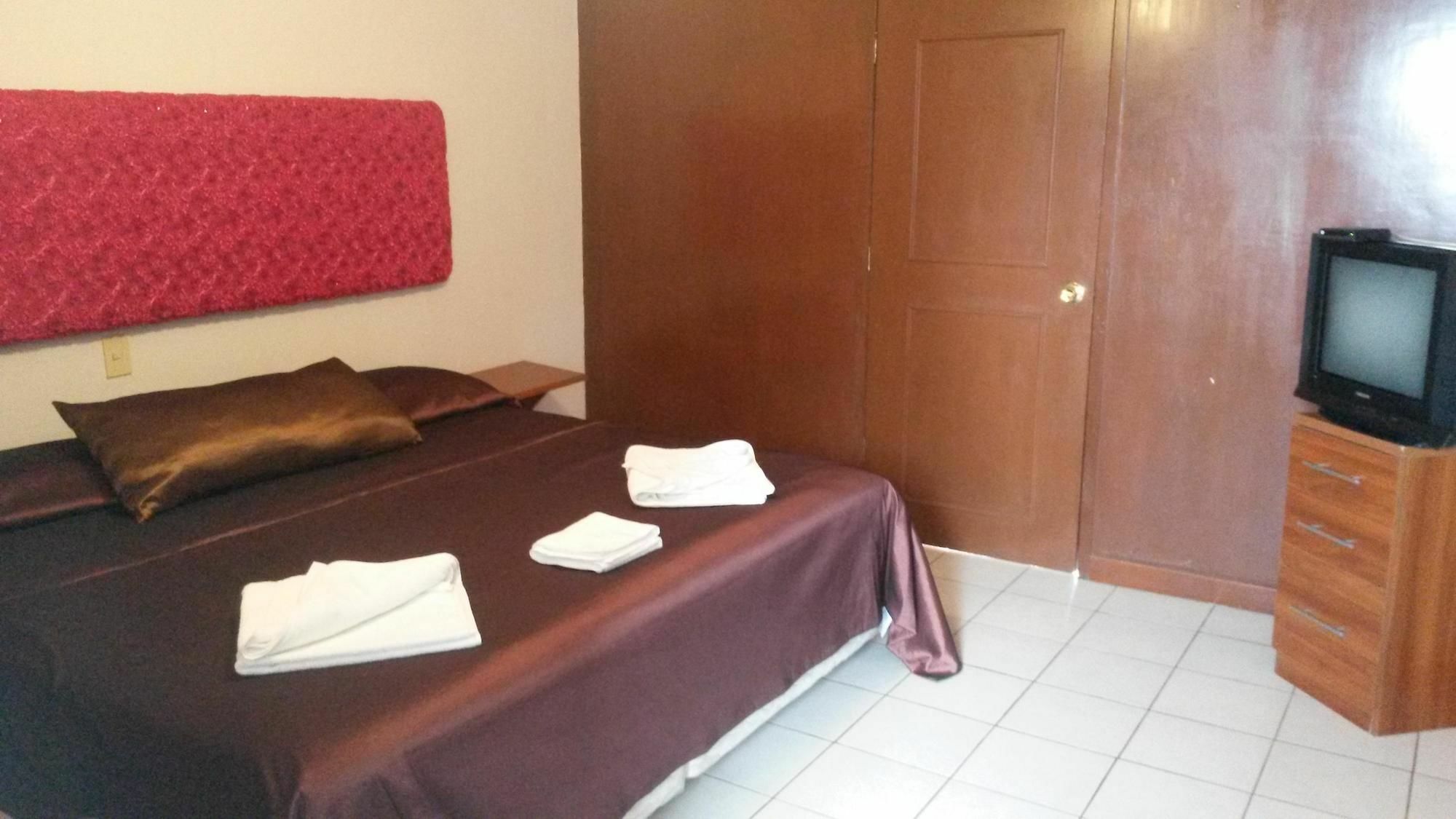 Casa Shalom Hotel 3*